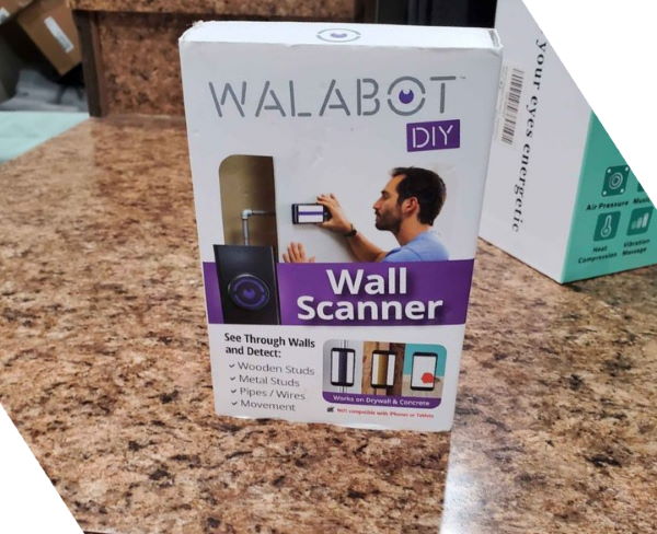 image of walabot packaging 